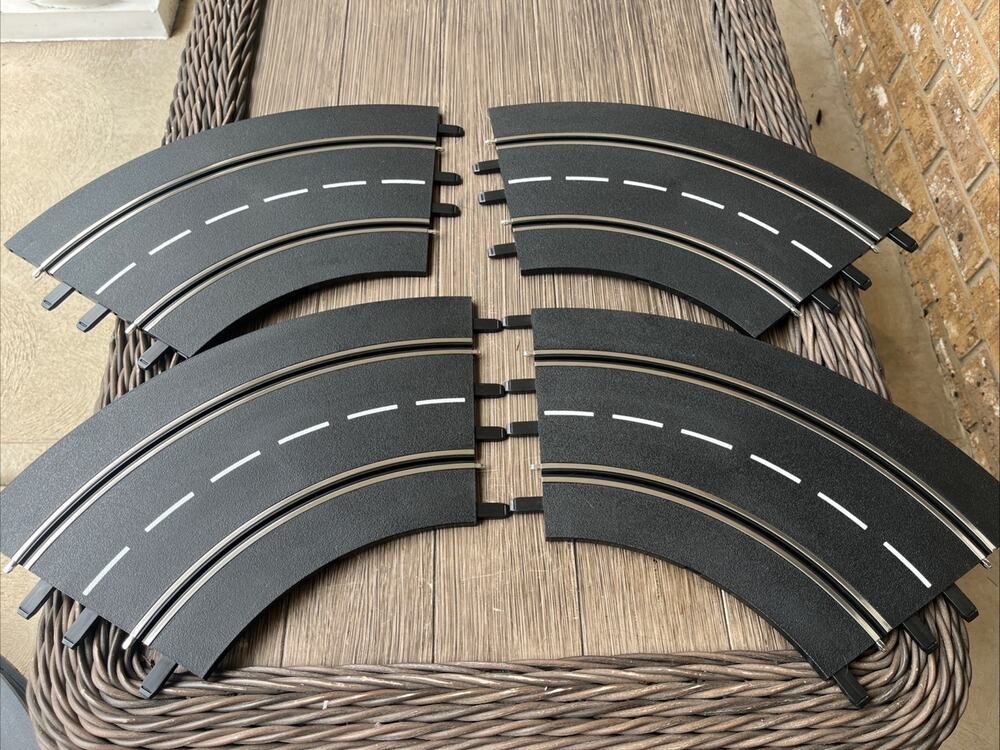 Qty 4 --- Carrera 20571 1/60 Curve Track Digital 1/32- 1/24(FREE SHIPPING)